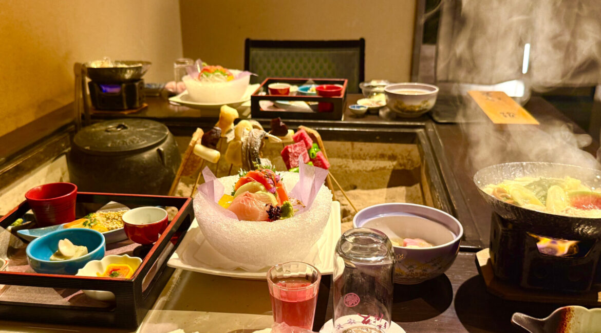 湯西川温泉本家伴久囲炉裏会席料理